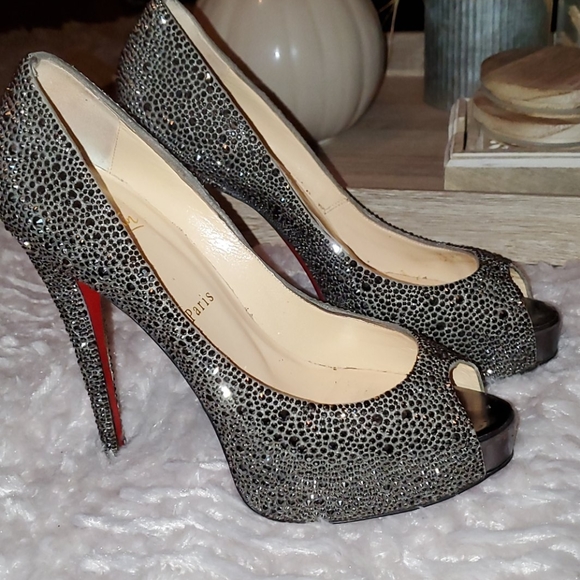Christian Louboutin platform heels 👠 - Picture 2 of 4